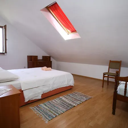 Boro Apartamento Splitska
