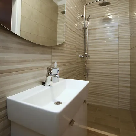 Boro Apartamento